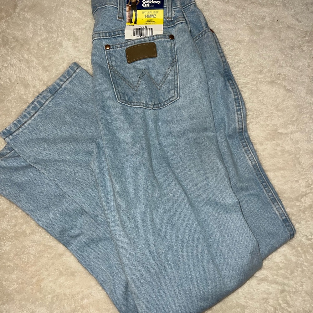 Woman wrangler cowboy cut jeans size 15x32